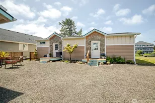 549 Canal Dr NE, Ocean Shores, WA 98569 - Photo 35