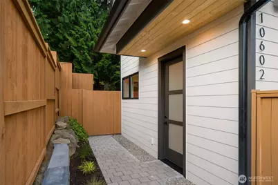 10602 NE 137th Place, Kirkland, WA 98034 - Photo 1