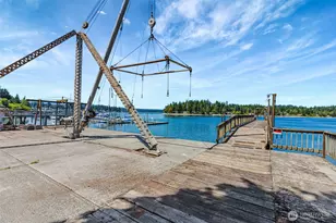 1954 NE Grandview Blvd, Keyport, WA 98345 - Photo 23