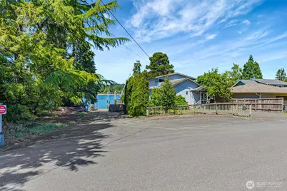 1954 NE Grandview Boulevard, Keyport, WA 98345 - Photo 9