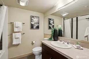 900 Lenora St, Seattle, WA 98121 - Photo 15