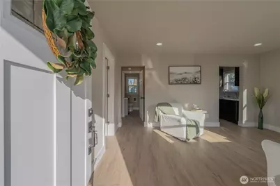 215 S 64th Street, Tacoma, WA 98408 - Photo 3