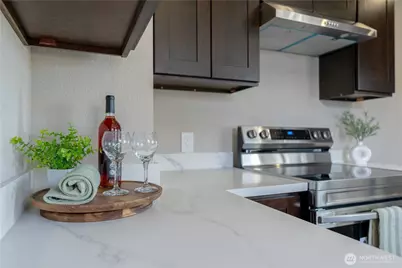 215 S 64th Street, Tacoma, WA 98408 - Photo 21