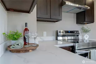 215 S 64th St, Tacoma, WA 98408 - Photo 21