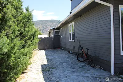 1415 Cherry St, Oroville, WA 98844 - Photo 3