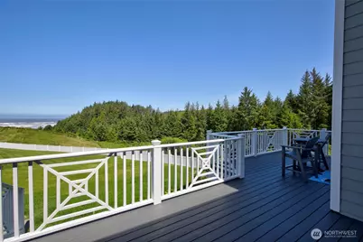 30 Chauncey Lane W, Pacific Beach, WA 98571 - Photo 3