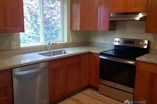 5215 38th Ave SW, Seattle, WA 98126 - Photo 7