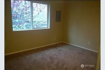 5215 38th Avenue SW #2, Seattle, WA 98126 - Photo 9