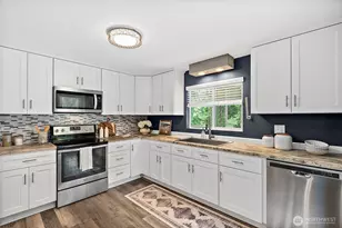 2422 179th Ave E, Lake Tapps, WA 98391 - Photo 11