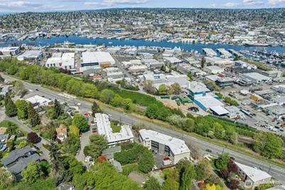 4051 Gilman Avenue W, Seattle, WA 98199 - Photo 5