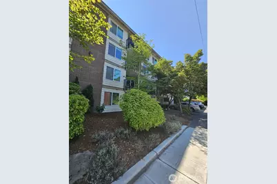 4051 Gilman Avenue W, Seattle, WA 98199 - Photo 9