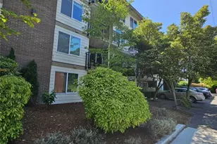 4051 Gilman Ave W, Seattle, WA 98199 - Photo 9