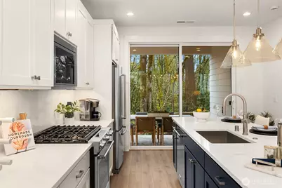 13434 (Hs 3) NE 112th Place, Redmond, WA 98052 - Photo 9