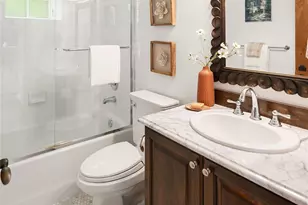 8260 Avalon Dr, Mercer Island, WA 98040 - Photo 33