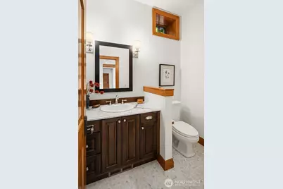 8260 Avalon Drive, Mercer Island, WA 98040 - Photo 31