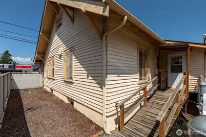 3606 S 12th Street, Tacoma, WA 98405 - Photo 7