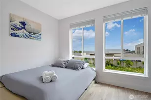 1300 E Remington Ct, Seattle, WA 98122 - Photo 13