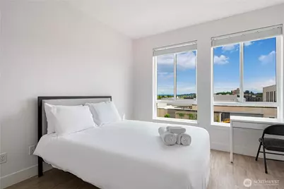 1300 E Remington Court #B, Seattle, WA 98122 - Photo 15