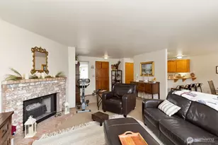 9695 Spinnaker Blvd NW, Silverdale, WA 98383 - Photo 11