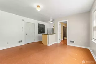 314 W 1st St, Port Angeles, WA 98362 - Photo 11