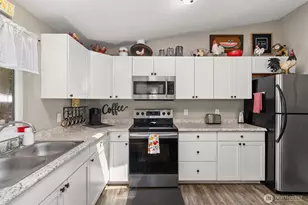 101 Shenandoah Dr, Silverlake, WA 98645 - Photo 13