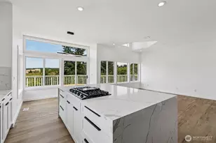 2805 Chambers Bay Dr, Steilacoom, WA 98388 - Photo 11