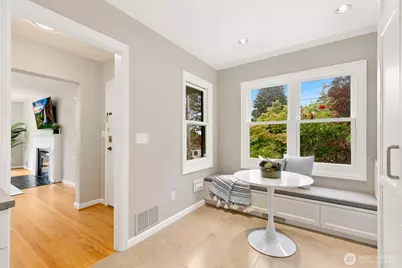 2802 29th Avenue W, Seattle, WA 98199 - Photo 15