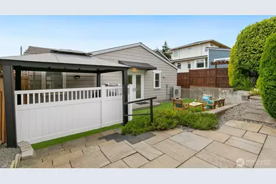 2802 29th Avenue W, Seattle, WA 98199 - Photo 37