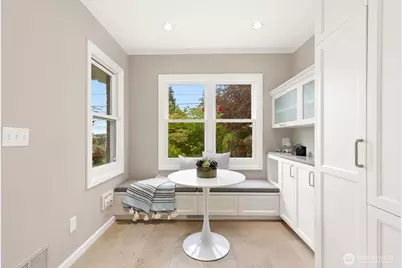 2802 29th Avenue W, Seattle, WA 98199 - Photo 13