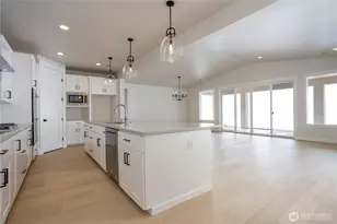 11413 Interlaaken Dr SW, Lakewood, WA 98498 - Photo 5