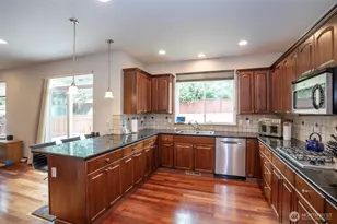 8301 183rd Ave E, Bonney Lake, WA 98391 - Photo 9