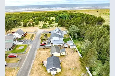 1215 199th Place, Long Beach, WA 98631 - Photo 23