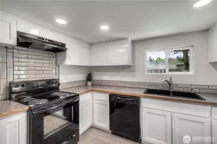 32407 72nd Ave S, Roy, WA 98580 - Photo 7