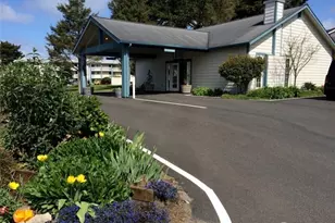 210 26th St NW, Long Beach, WA 98361 - Photo 3