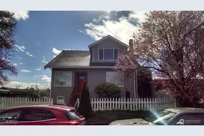 306 2nd St NE, Auburn, WA 98002 - Photo 1