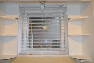 306 2nd St NE, Auburn, WA 98002 - Photo 9