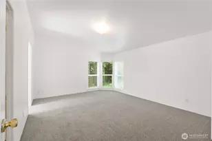 8502 208th Ave Ct E, Bonney Lake, WA 98391 - Photo 19