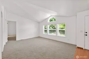 8502 208th Ave Ct E, Bonney Lake, WA 98391 - Photo 5