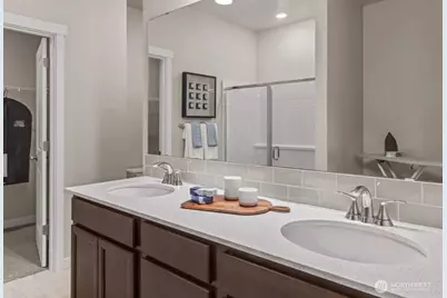 18527 135th Avenue E #127, Puyallup, WA 98374 - Photo 7