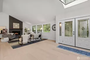 1044 145th Pl NE, Bellevue, WA 98007 - Photo 3