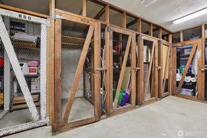 408 Bellevue Avenue E #206, Seattle, WA 98102 - Photo 29