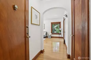 408 Bellevue Ave E, Seattle, WA 98102 - Photo 5