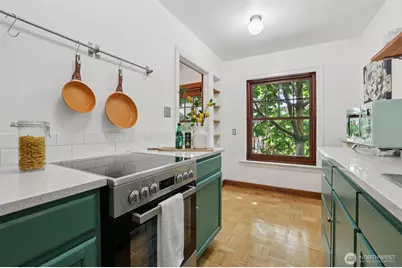 408 Bellevue Avenue E #206, Seattle, WA 98102 - Photo 7