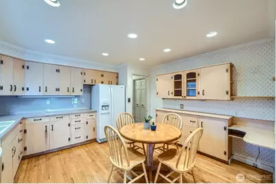 3706 84th Avenue SE, Mercer Island, WA 98040 - Photo 13