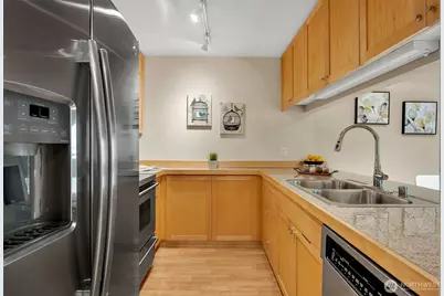 275 W Roy Street #319, Seattle, WA 98119 - Photo 9