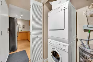 275 W Roy St, Seattle, WA 98119 - Photo 19