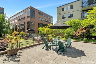 275 W Roy Street #319, Seattle, WA 98119 - Photo 29
