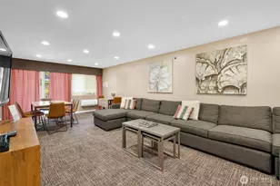 275 W Roy St, Seattle, WA 98119 - Photo 25