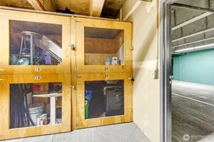 275 W Roy St, Seattle, WA 98119 - Photo 21