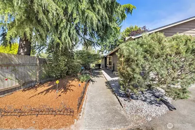 1229 SW 146th Street, Seahurst, WA 98166 - Photo 29